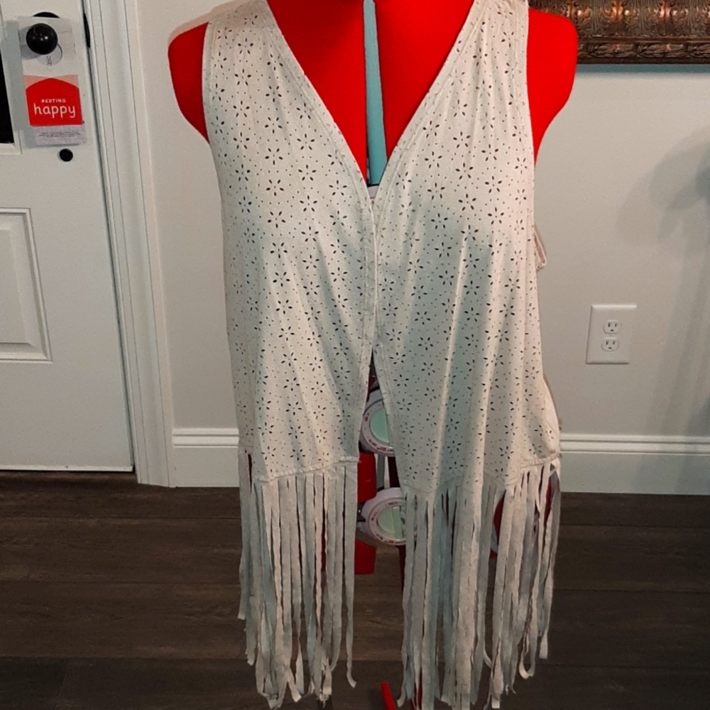 New Directions Weekend womens size L tan fringed vest